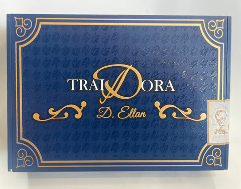 Image of Traidora Lancero  Box 20 By Diab Ellan